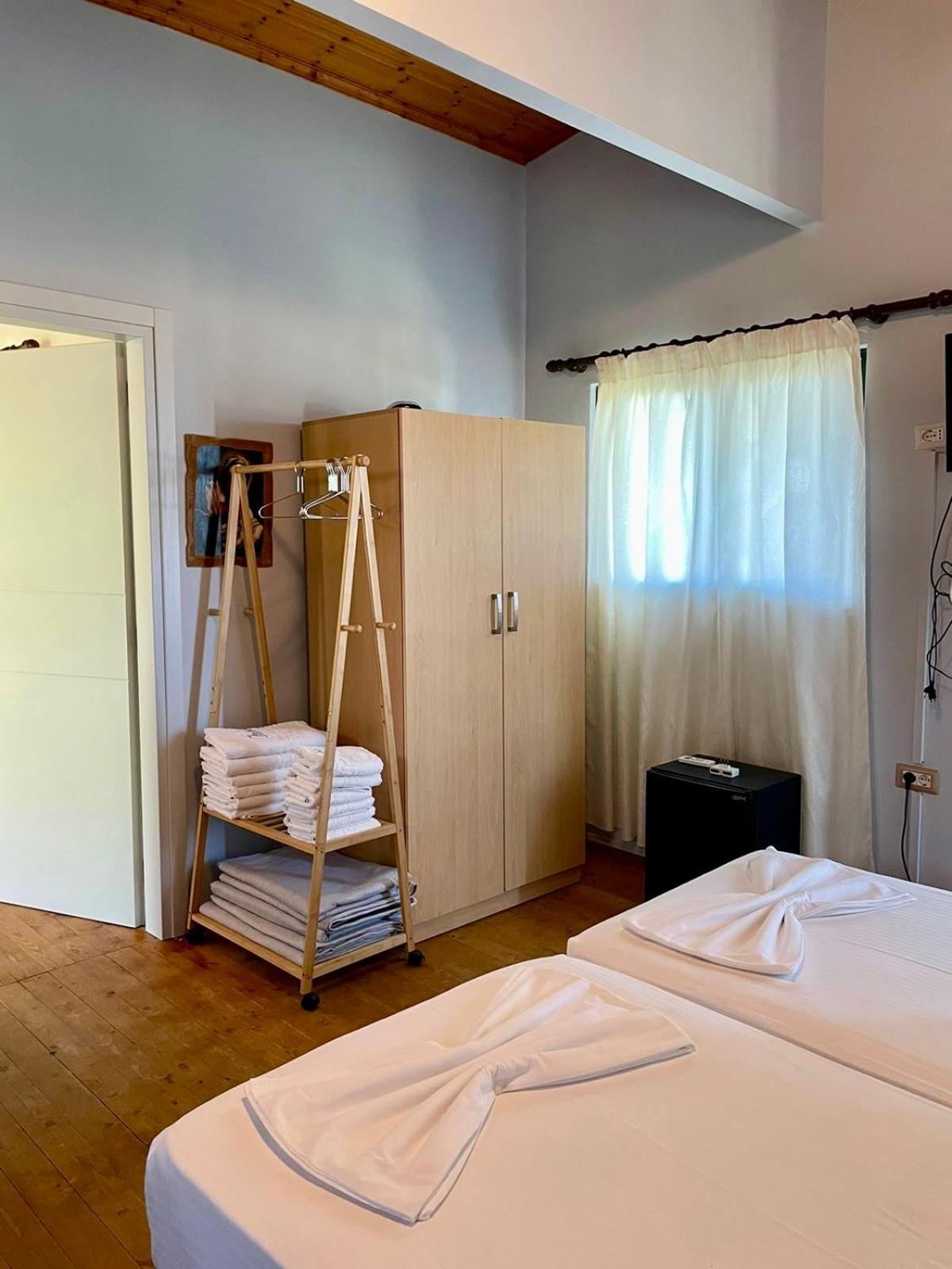 Chalet Ambel Dhermi Bagian luar foto